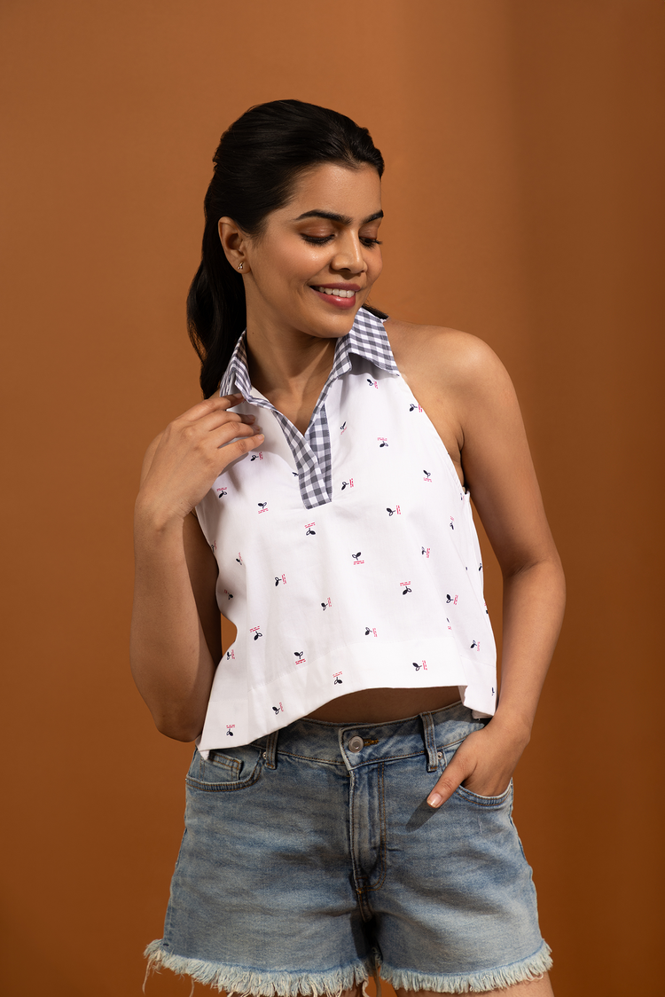 Printed White Sleeveless Top With Gingham Collar